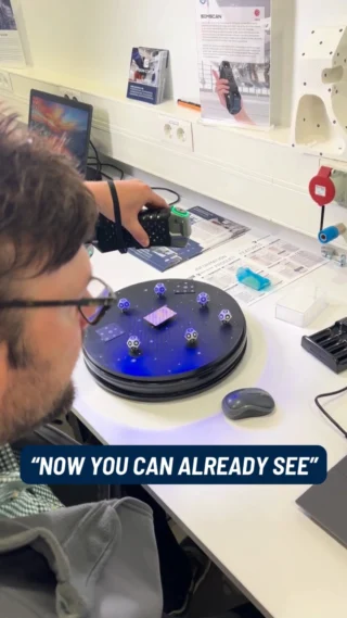 🎬 Here we go - the start of our video series with Vision Center GmbH is here!
We show you what REFLECON® can really do: In the first practical video, we scan a semiconductor board - once without and once with REFLECON® 3D Scanningspray. The Simscan from 3D Scantech was used.

📌 The differences at a glance:

Without REFLECON® 3D Scanningspray:
- Long digitization time
- No homogeneous image
- Fluctuating scan quality
- Inaccurate scan data

With REFLECON® 3D Scanningspray

- Faster Digitization time
- Homogeneous, detailed scan image
- Consistent, precise quality
- Complete scan data

👉 REFLECON® creates a matt surface - no reflections, just clean data.

For more information: https://www.mr-chemie.de/en/reflecon-3d-scanningspray/
__________

🎬 Es geht los – Der Auftakt unserer Videoreihe mit Vision Center GmbH ist da!
Wir zeigen euch, was REFLECON wirklich kann: Im ersten Praxis-Video scannen wir eine Halbleiterplatine – einmal ohne und einmal mit REFLECON® 3D Scanningspray. Verwendet wurde der Simscan von 3D Scantech.

📌 Die Unterschiede auf einen Blick:

Ohne REFLECON® 3D Scanningspray:

– Lange Digitalisierungszeit
– Kein homogenes Bild
– Schwankende Scanqualität
– Scandaten sind lückenbehaftet

Mit REFLECON® 3D Scanningspray:
– Schnellere Erfassung
– Homogenes, detailreiches Scanbild
– Konstante, präzise Qualität
– Vollständige Scandaten

👉 REFLECON® schafft eine matte Oberfläche – keine Reflexionen, nur saubere Daten.

Für weitere Informationen: https://www.mr-chemie.de/reflecon-3d-scanningspray/

#reflecon #mrchemie #scantech #3dscanningspray #visioncenter #cooperation